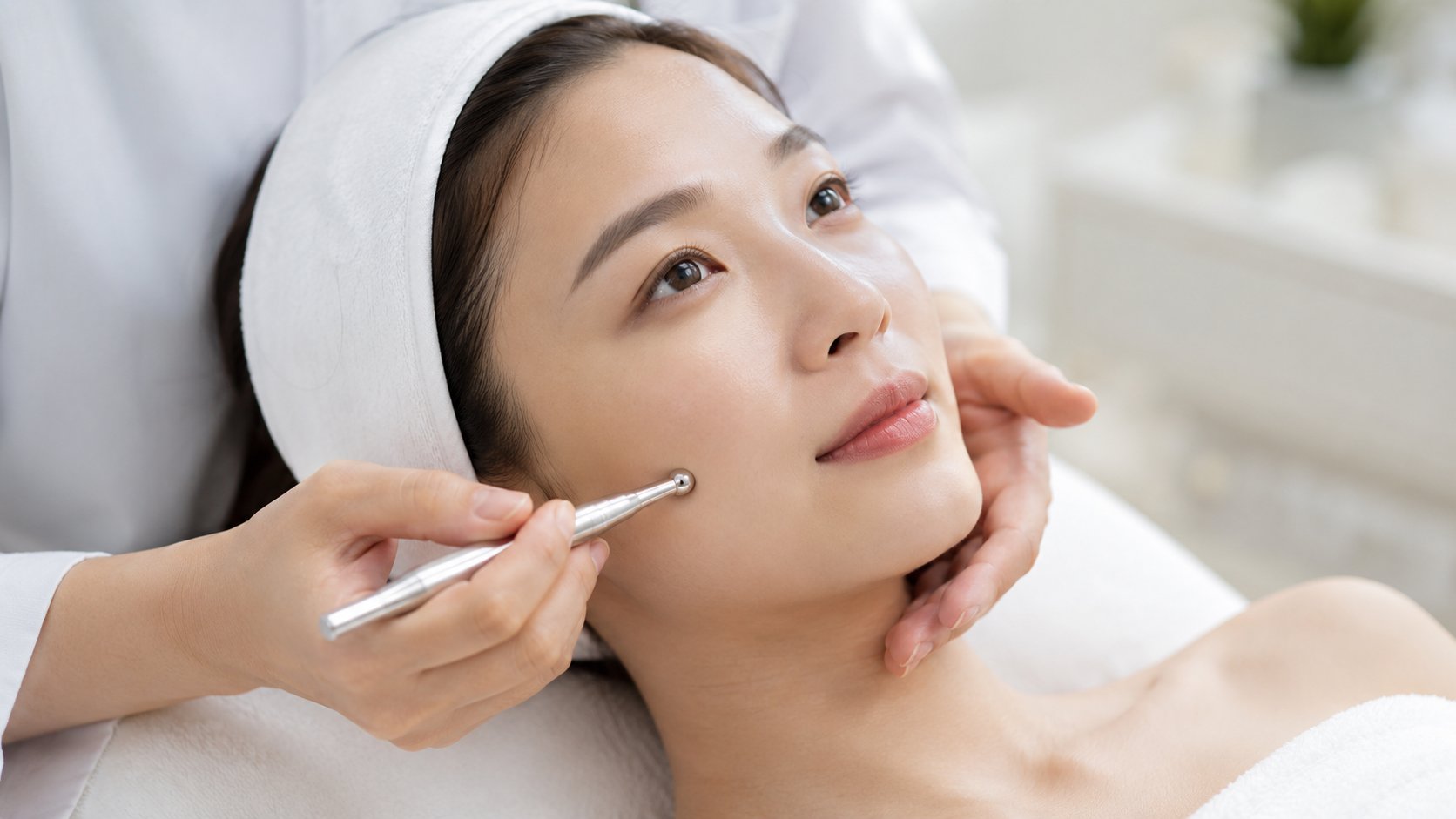 Nặn mụn tại nhà có nên không?